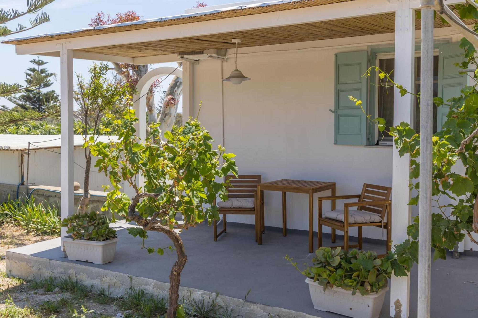 Lina And Babis' Home Adamantas  Екстериор снимка