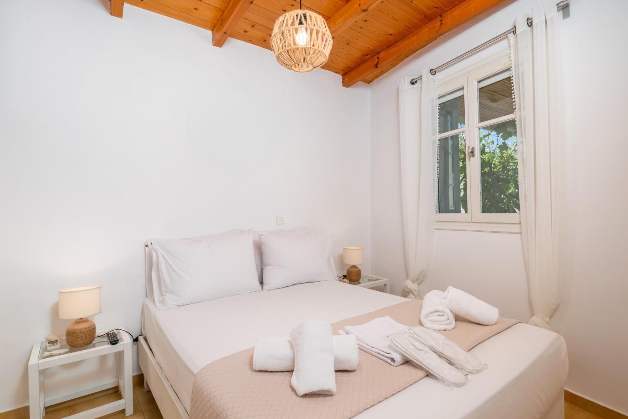 Lina And Babis' Home Adamantas  Екстериор снимка